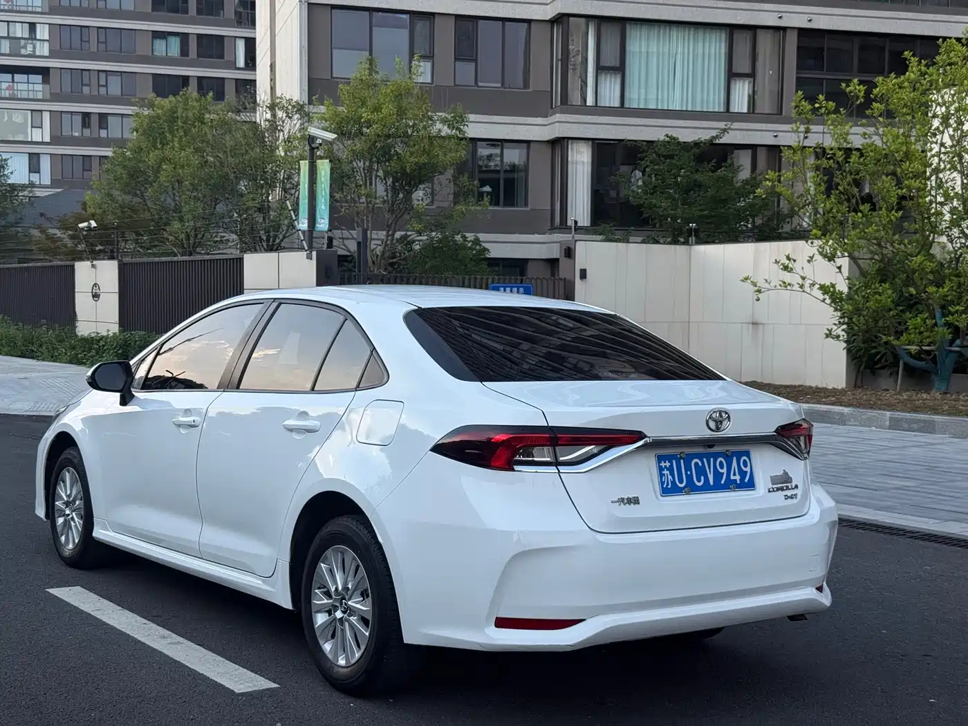 Photo 7 - Toyota Corolla