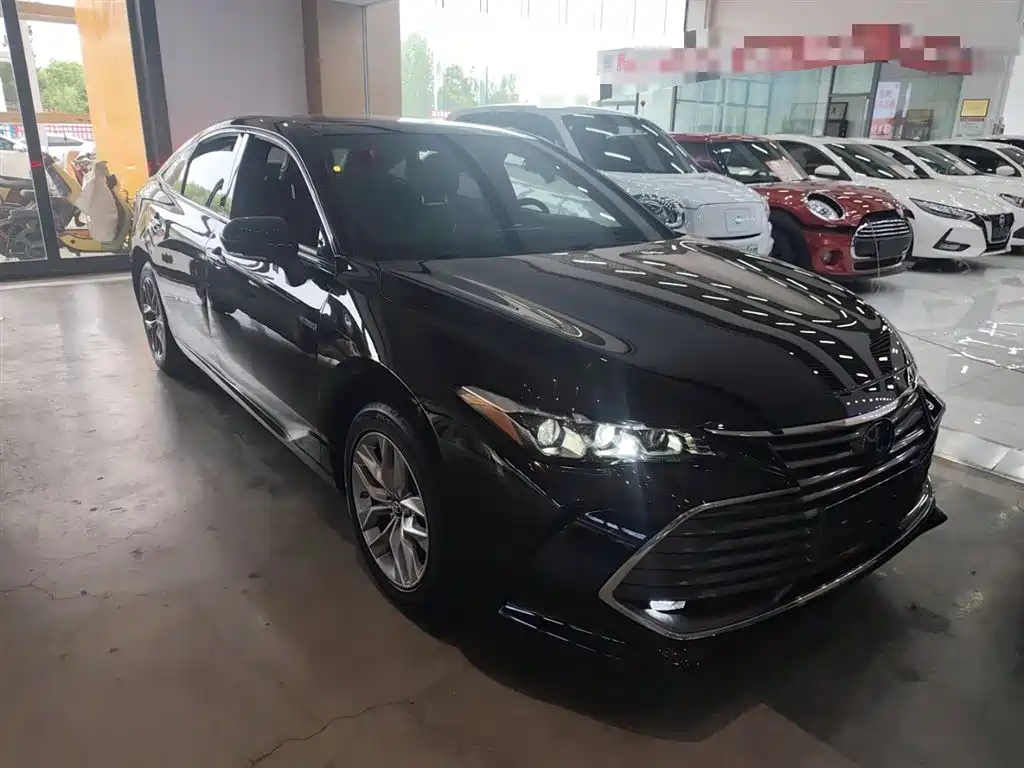 Toyota Avalon 2019 Hybrid 2.5L Luxury Edition China VI фото 4