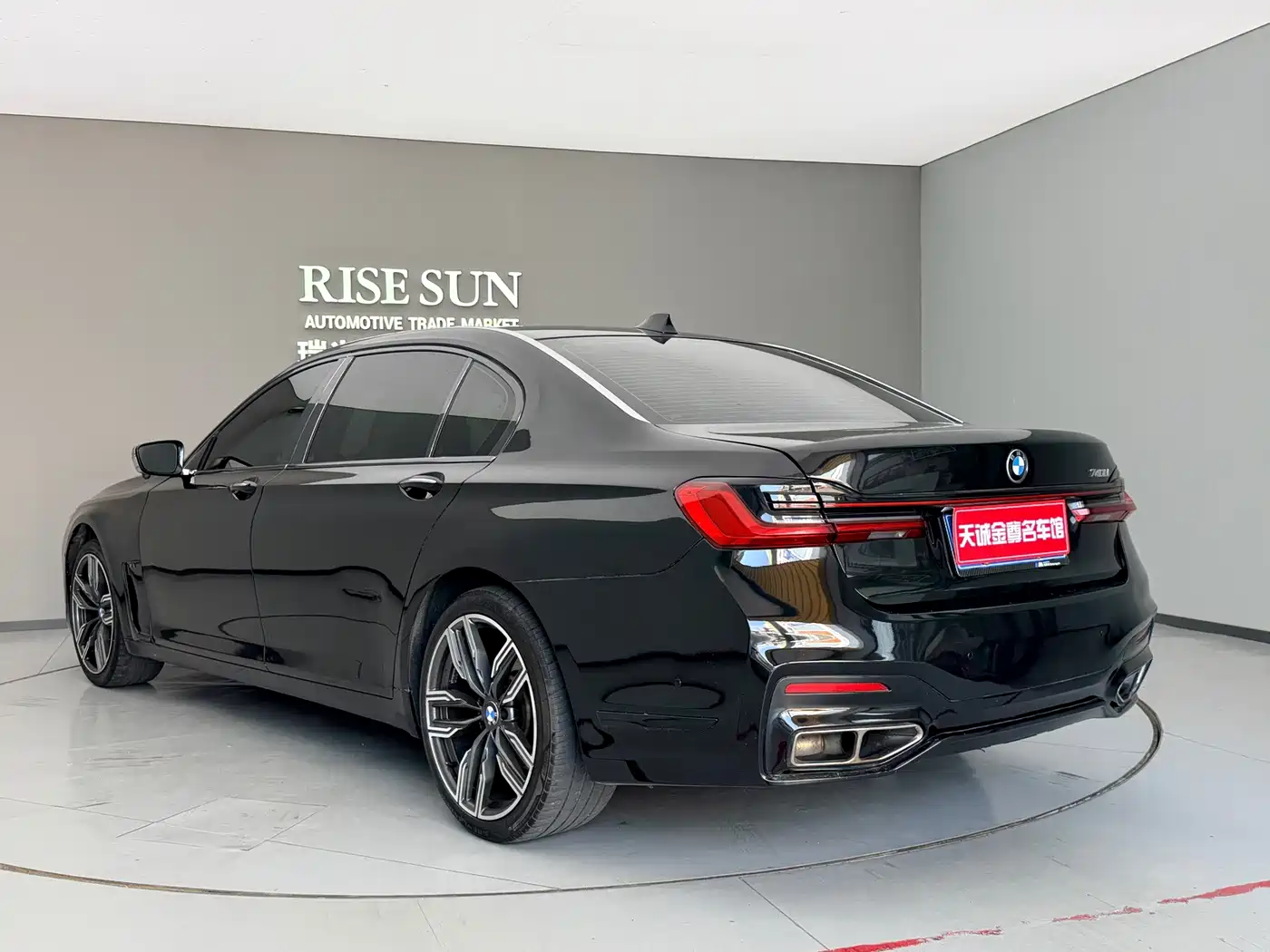BMW 7 Series 2012 2011 740i Base Model