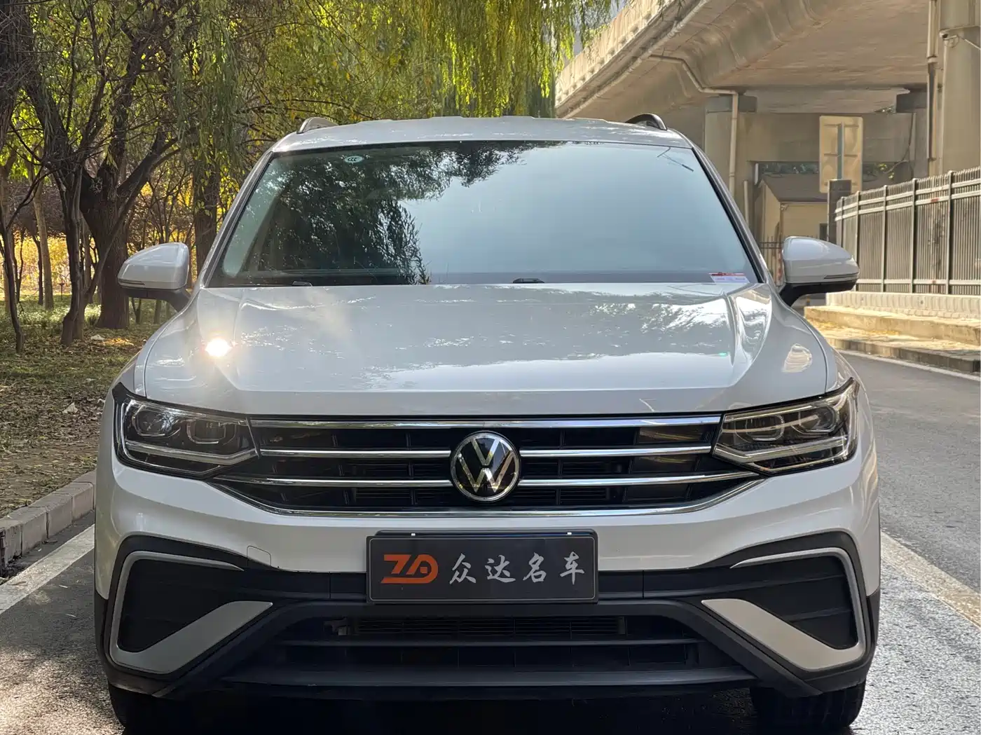 Volkswagen Tiguan L 2022 330TSI Automatic 2WD Comfort Edition фото 2