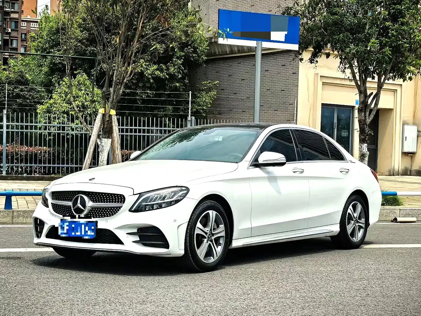 Mercedes-Benz C-Class 2020 Facelift C 260 L Sport фото 10