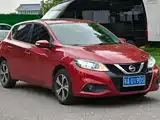 Photo 3 - Nissan Tiida