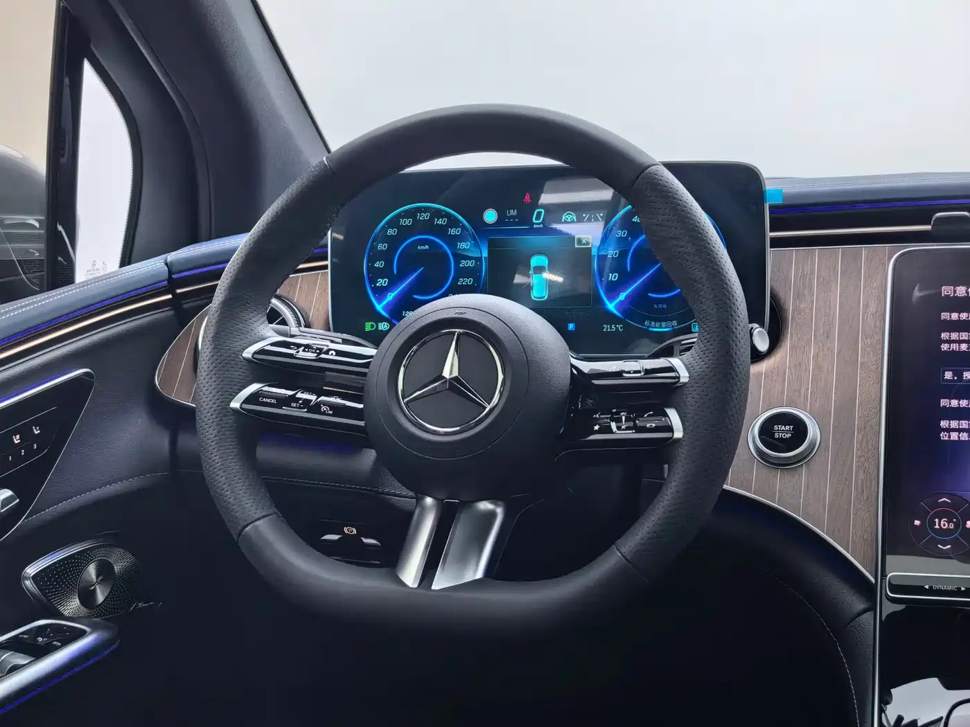 Mercedes-Benz EQE SUV 2023 350 4MATIC Luxury Edition фото 16