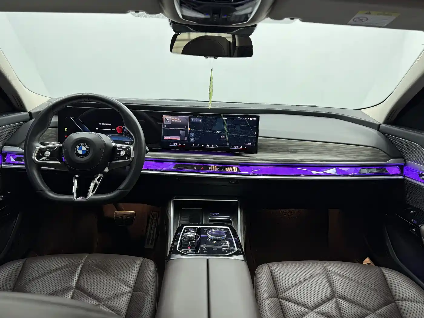 BMW i7 2023 eDrive50L Leading M Sport Package фото 9
