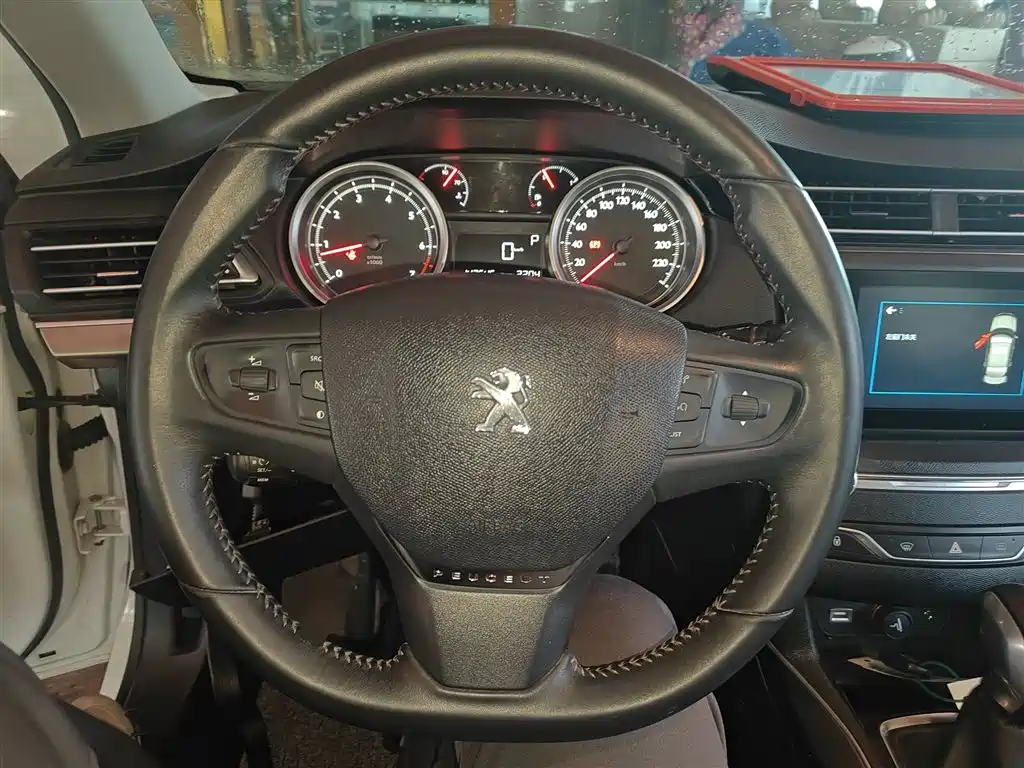 Peugeot 408 2018 350THP Automatic Luxury Edition фото 3