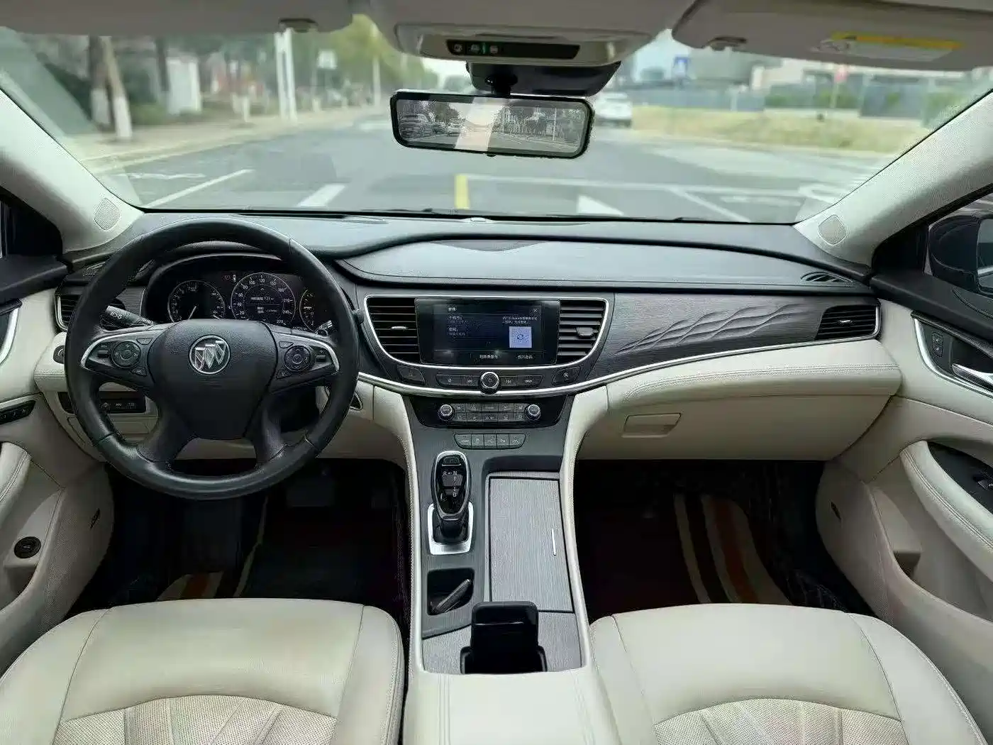 Buick LaCrosse 2022 Avenir First Edition фото 5