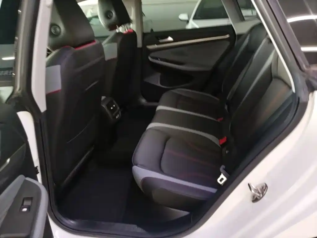 Volkswagen Lamando 2023 Lamando L 280TSI DSG Glamour Edition фото 13