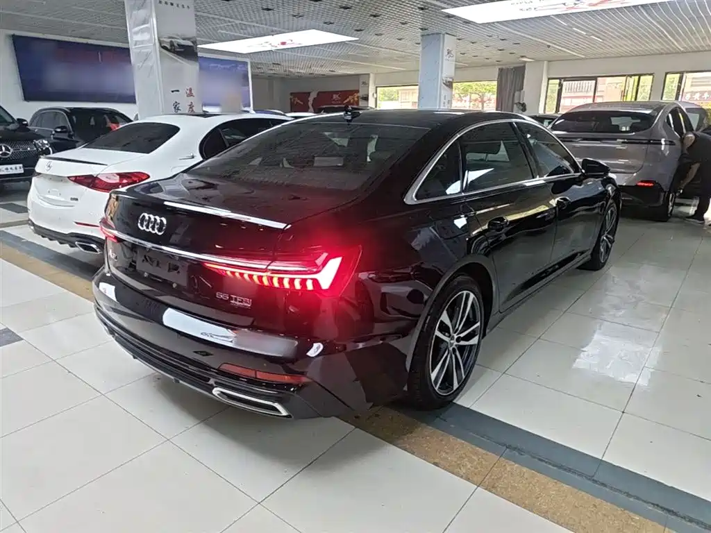 Audi A6L 2021 40 TFSI Luxury Sport фото 7