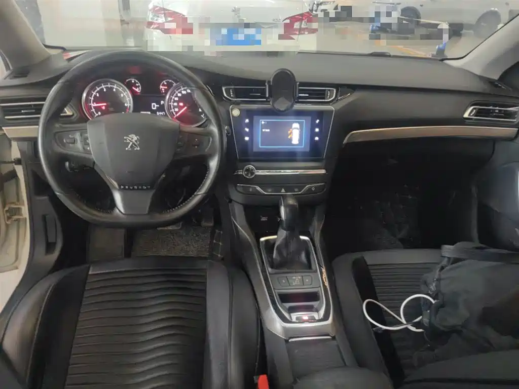 Peugeot 408 2018 350THP Automatic Luxury Edition фото 10