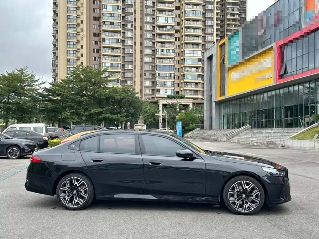 2026 BMW 5 Series