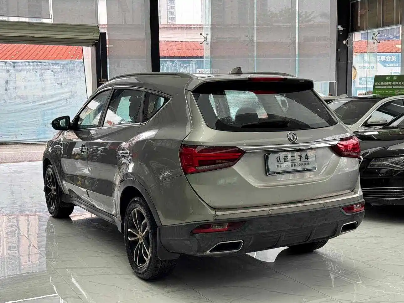Dongfeng Fengguang Fengguang 580 2017 2017 1.5T CVT Comfort Version