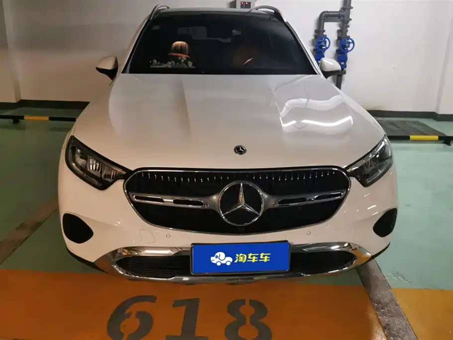 Mercedes-Benz GLC 2023 GLC 260 L 4MATIC Sport 5-seater фото 2