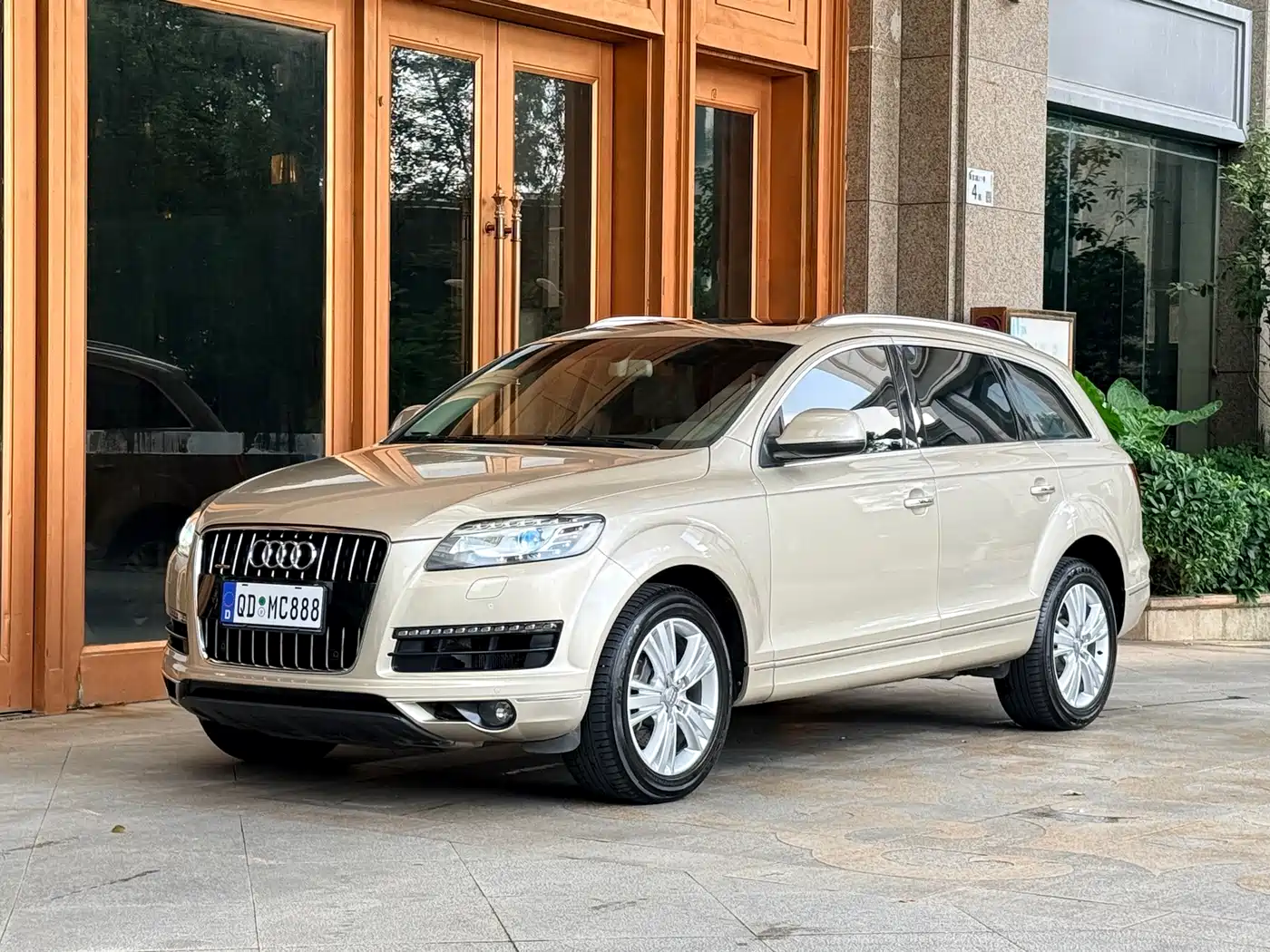 Audi Q7 2010 2011 3.0 TFSI Comfort (200kW)