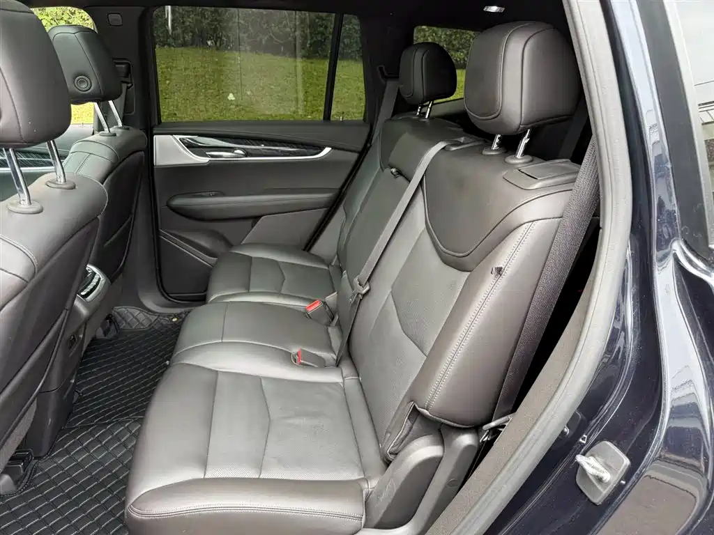Cadillac XT6 2022 2.0T 7-Seater 4WD Luxury Edition фото 10