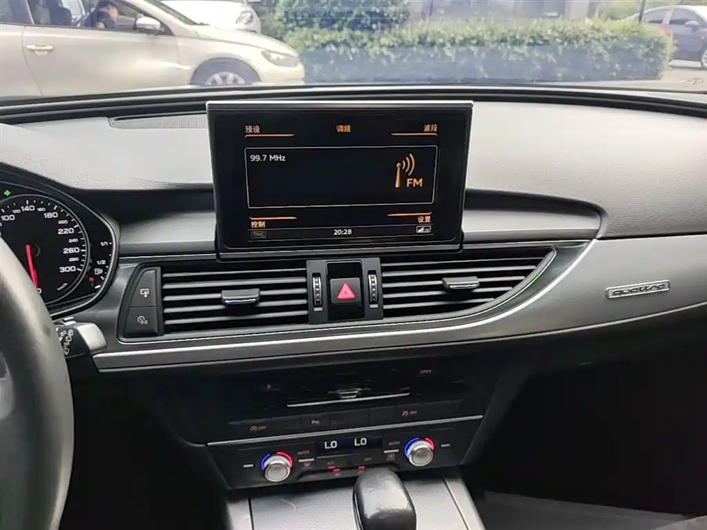 Audi A6 (Import) 2017 Avant 40 TFSI Sport фото 13