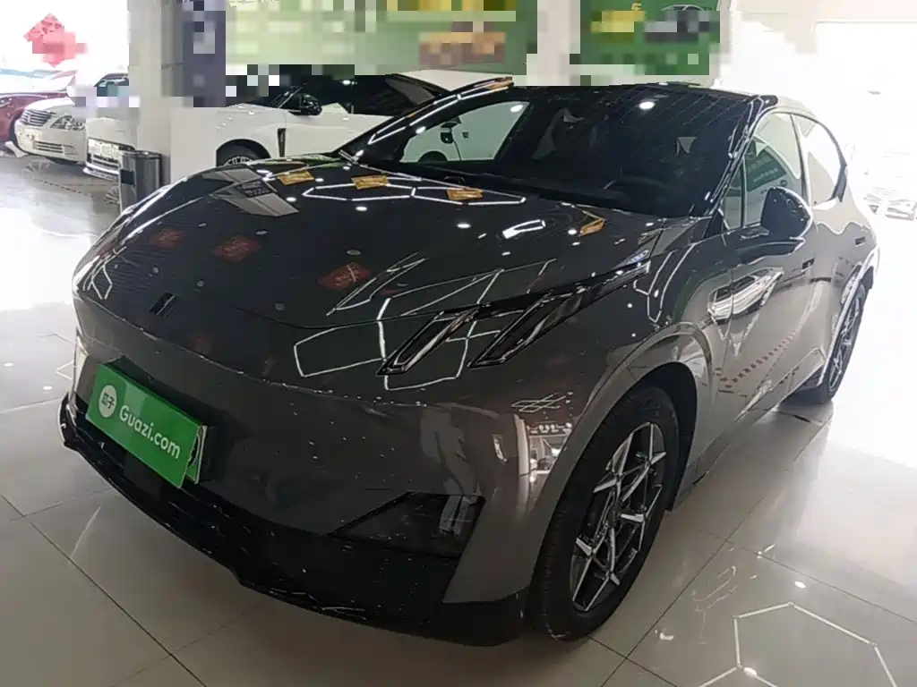Lynk & Co Z20 2025