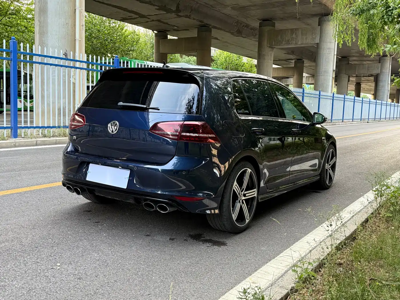 Volkswagen Golf (Import) 2015 2.0TSI R фото 7