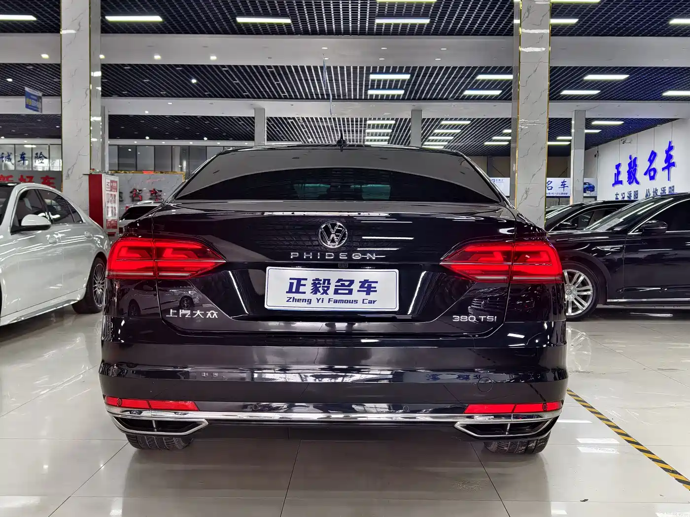 Volkswagen Phideon 2021 380TSI Luxury Edition фото 17