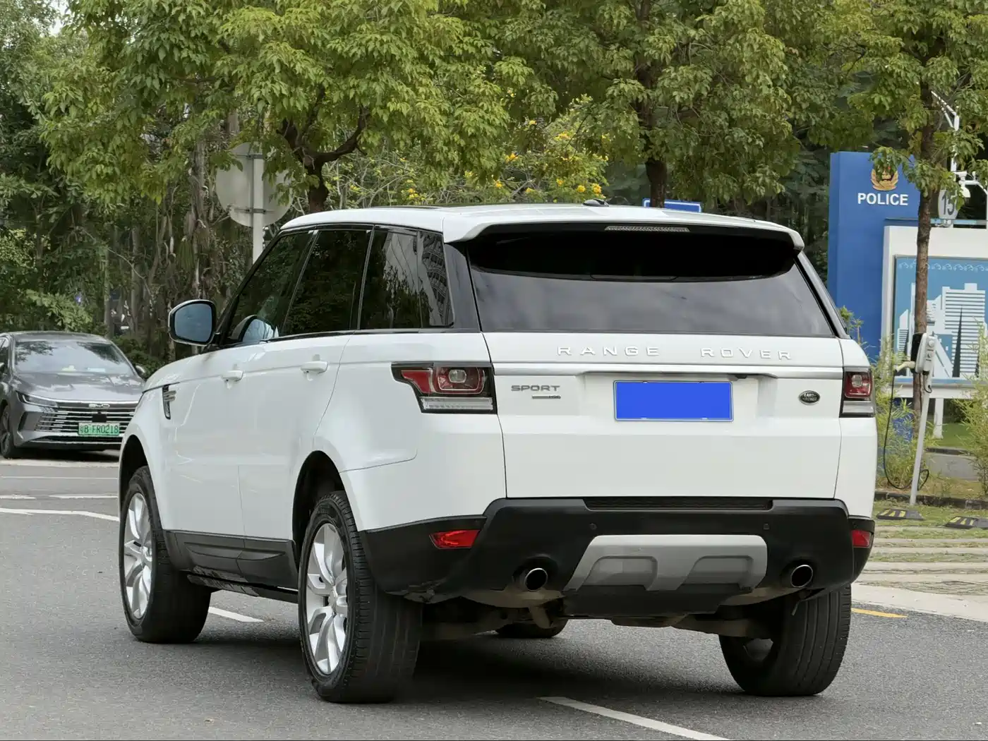 Land Rover Range Rover Sport 2014 3.0 SC V6 HSE фото 15