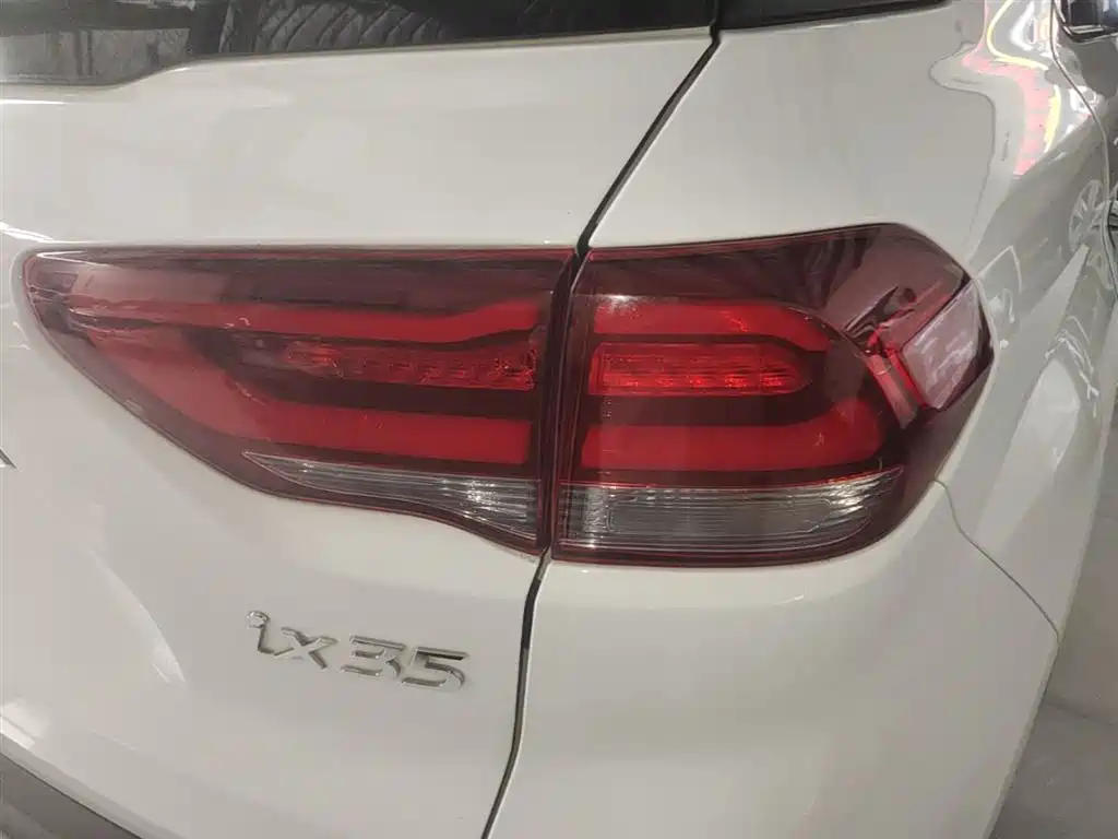 Hyundai Beijing Hyundai ix35 2019 2.0L Automatic 2WD Zhiyong·Enjoy China V фото 8