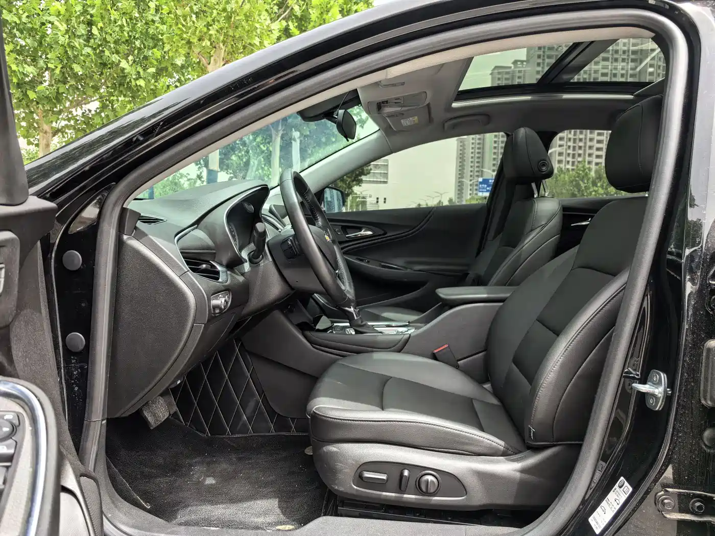 Chevrolet Malibu XL 2023 1.5T RS Connect Edition фото 4