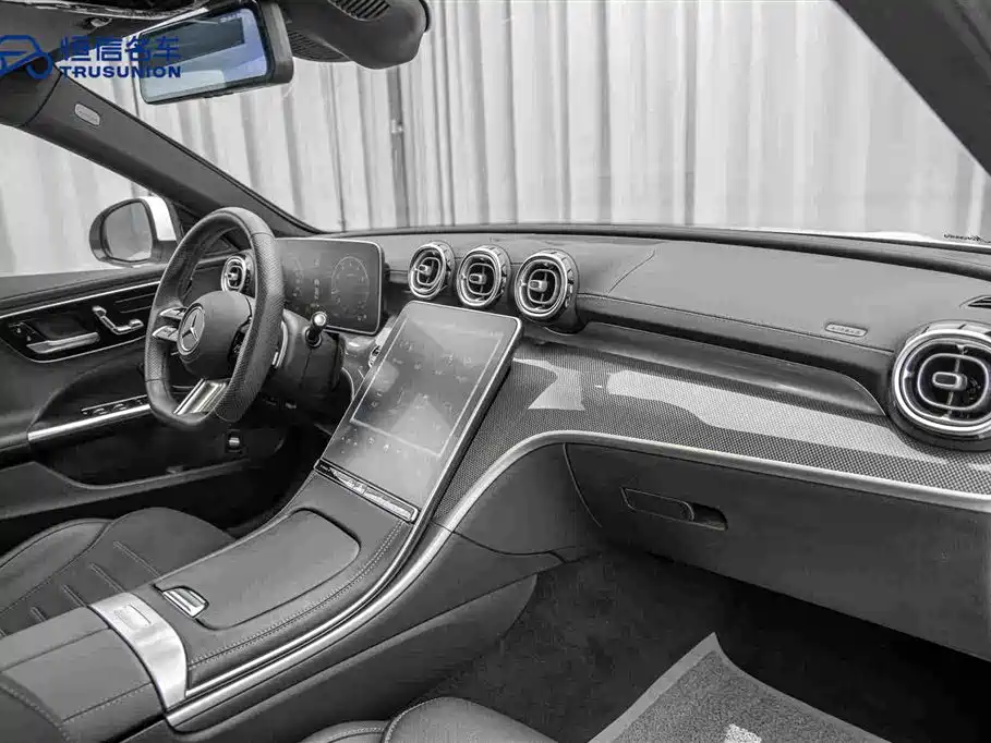 Фото 14 - Mercedes-Benz C-Class