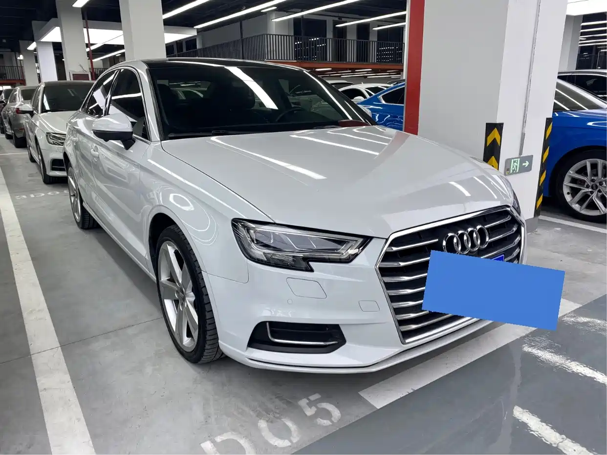 Photo 2 - Audi A3