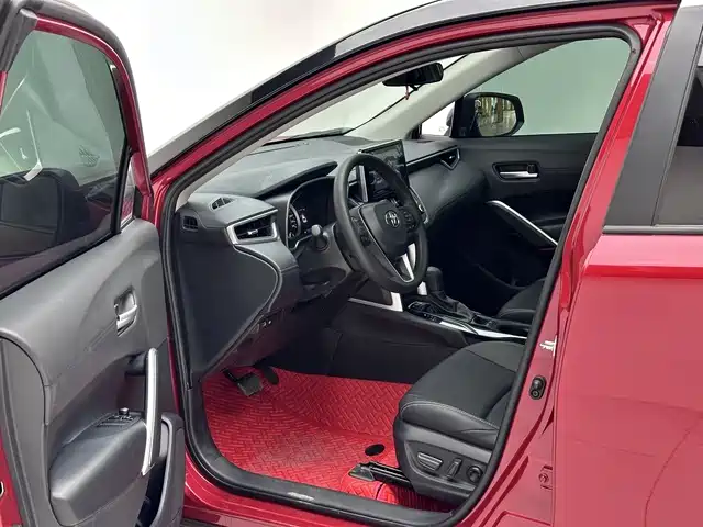 Toyota Frontlander 2022 2.0L CVT Luxury Edition фото 13