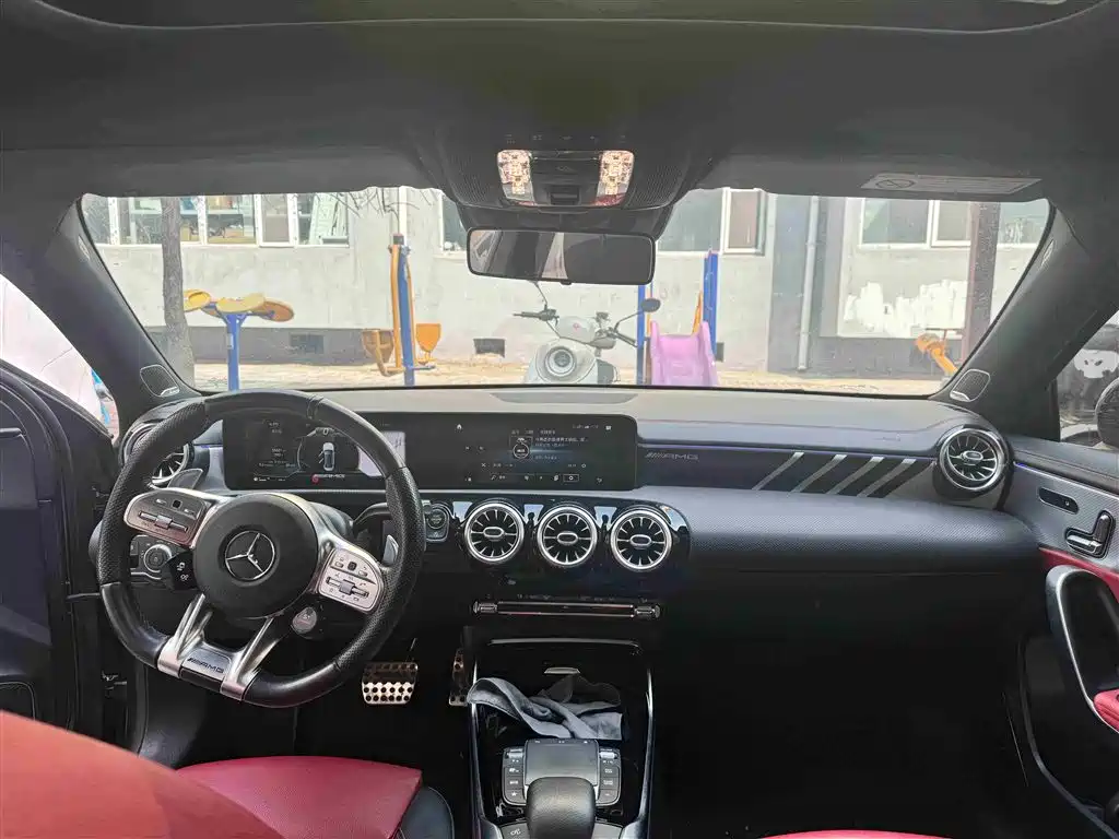Mercedes-Benz A-Class AMG 2020 AMG A 35 L 4MATIC фото 28