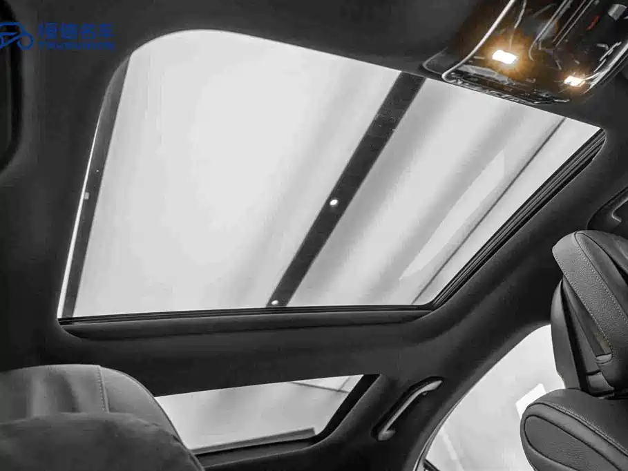Фото 20 - Mercedes-Benz C-Class