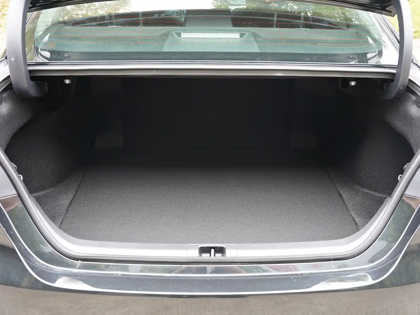 Toyota Camry 2023 2.0G Luxury Edition фото 28