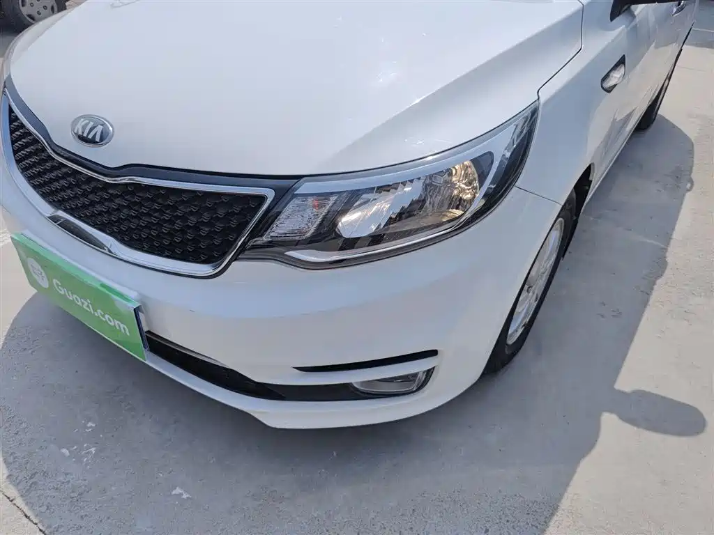 Kia K2 2015 Hatchback 1.4L MT GLS Cool Edition фото 18