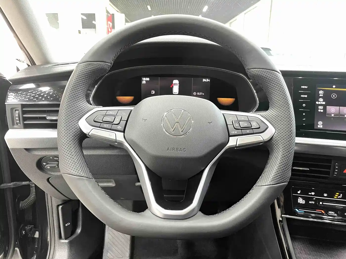 Volkswagen Passat 2023 280TSI Business Edition фото 8