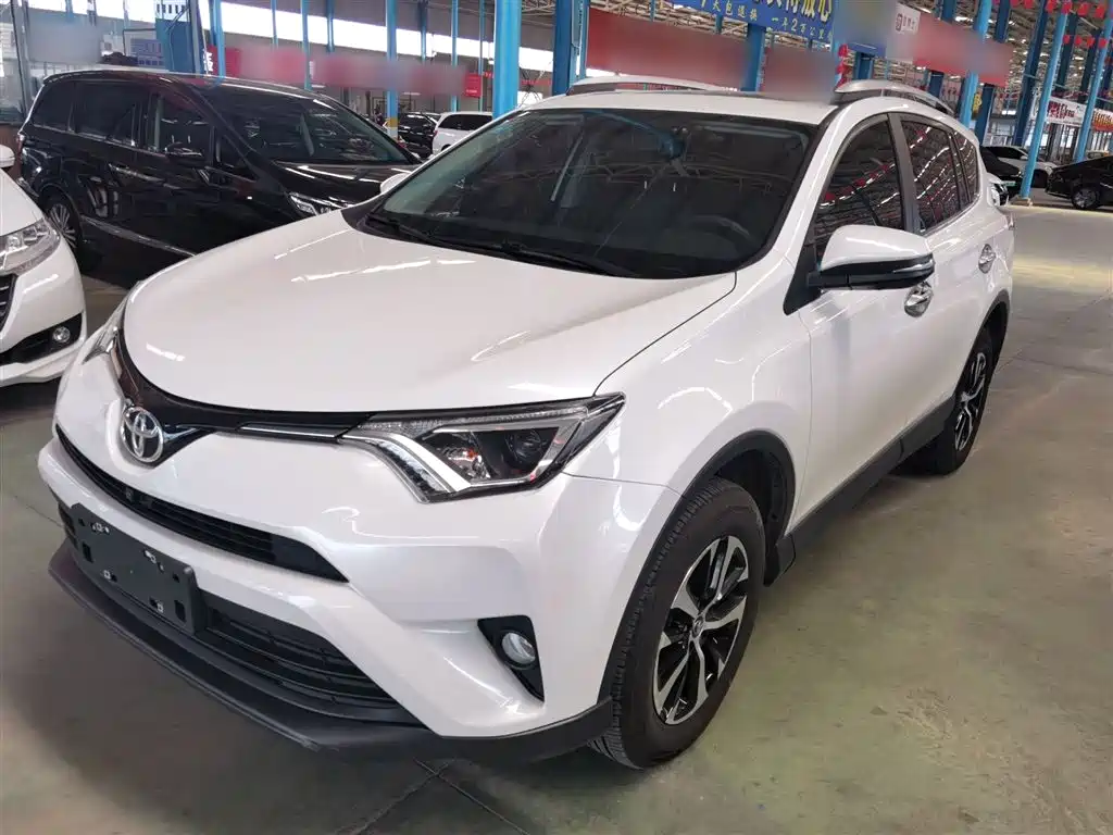 Toyota RAV4 Rongfang 2016 2.0L CVT 2WD Trend (China V) фото 2