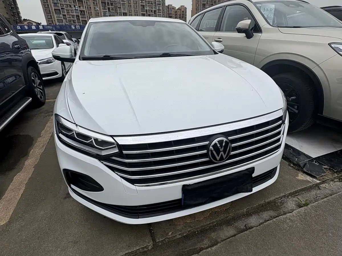 Volkswagen Lavida 2023 1.5L Auto Delight Edition фото 3