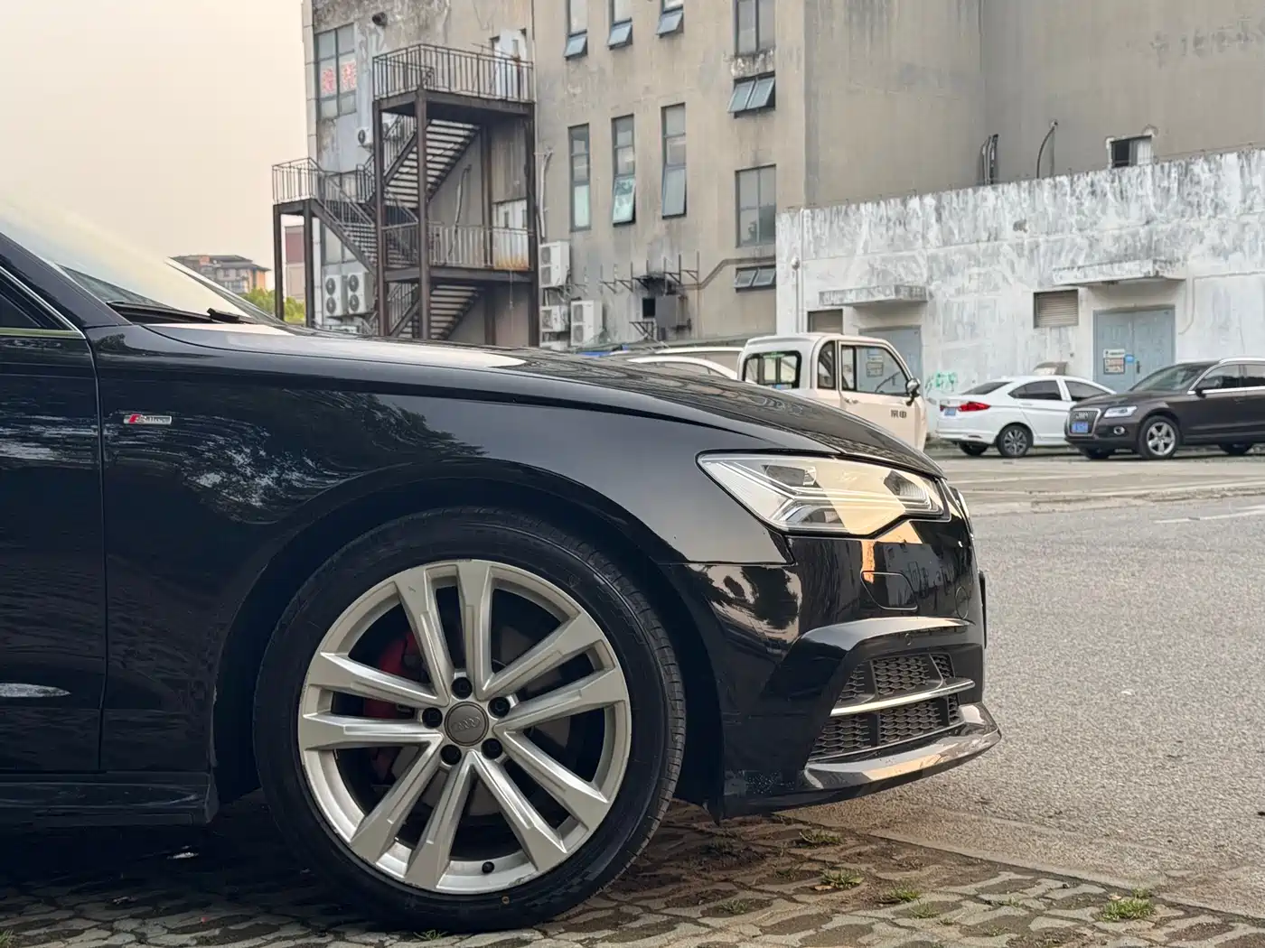 Audi A6L 2018 30th Anniversary 35 TFSI Sport фото 4