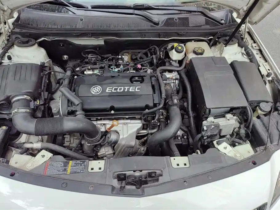 Buick Regal 2015 1.6T Leading Tech Edition фото 10