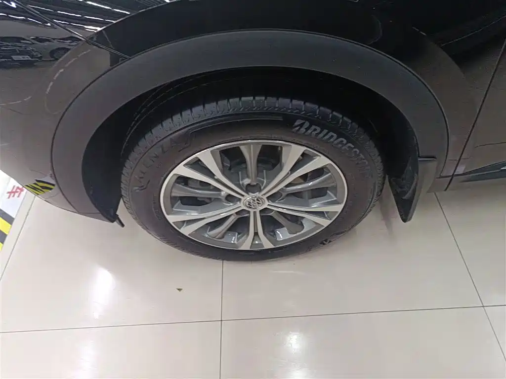 Buick Envision Plus 2023 Enclave Plus 652T 5-Seater Luxury фото 25