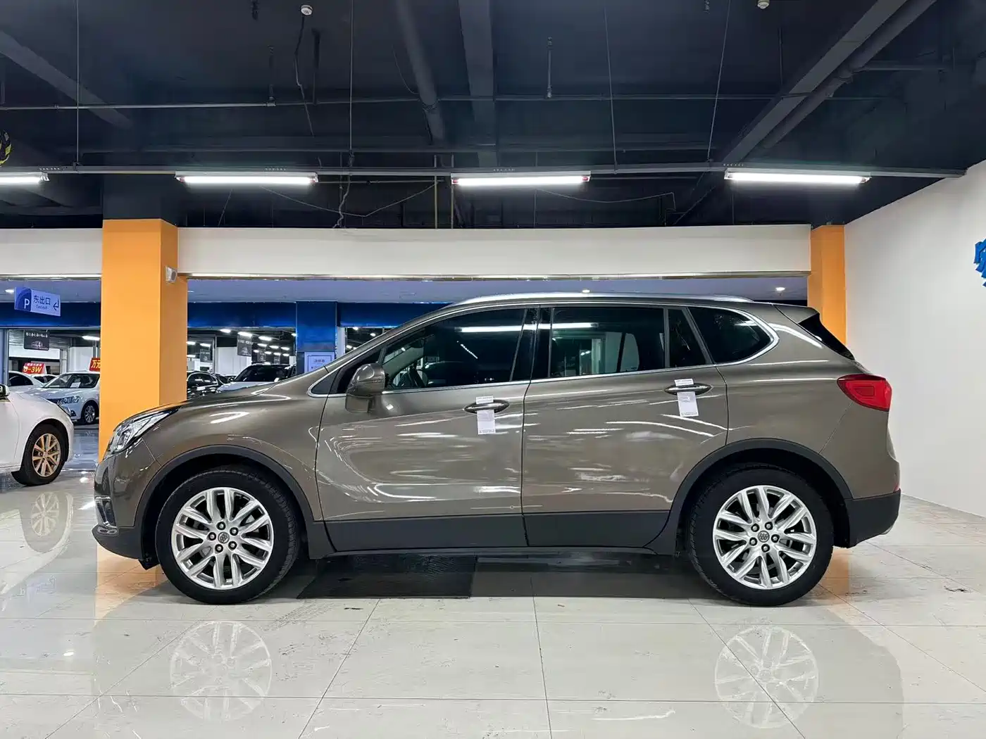 Buick Envision Plus 2018 28T 4WD Luxury фото 9