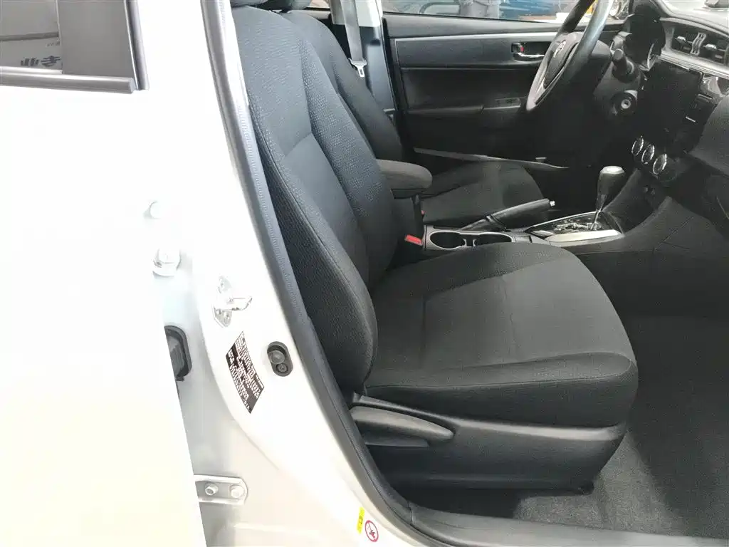 Toyota Levin 2016 1.6G CVT Elite Edition фото 25
