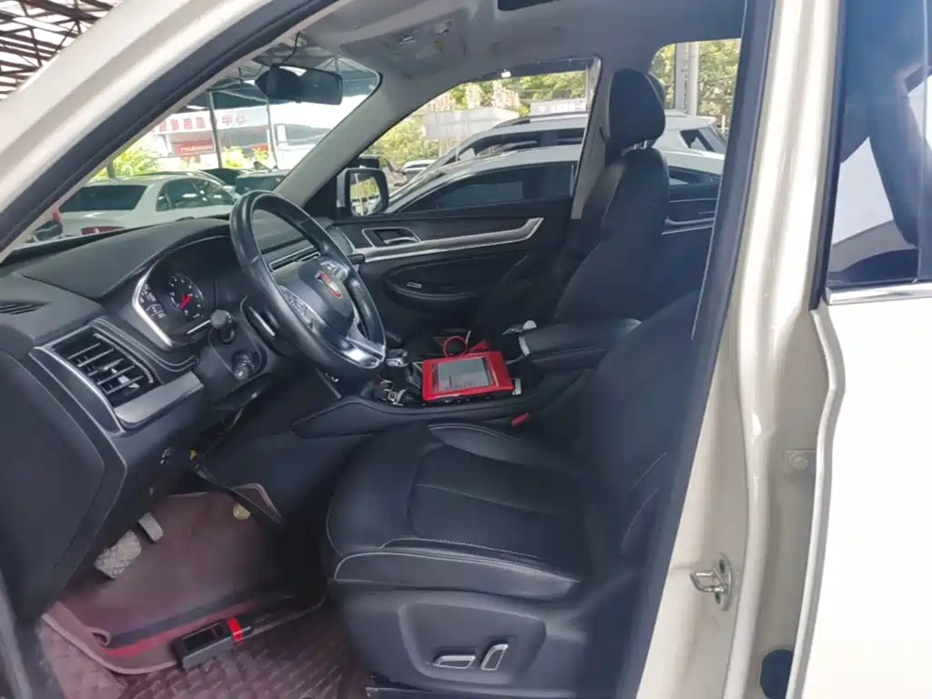 Roewe RX8 2023 2019 30T 2WD Flagship Edition