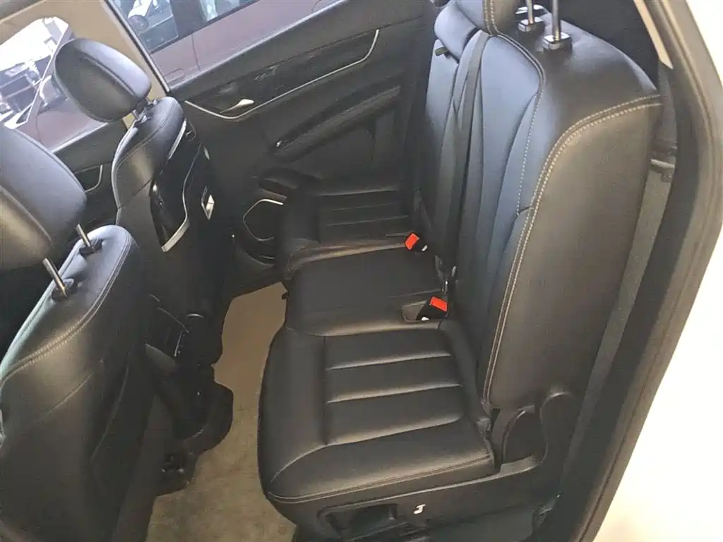 BYD Song MAX 2019 1.5T Auto Smart Connect Dynamic 7-seater China V фото 17