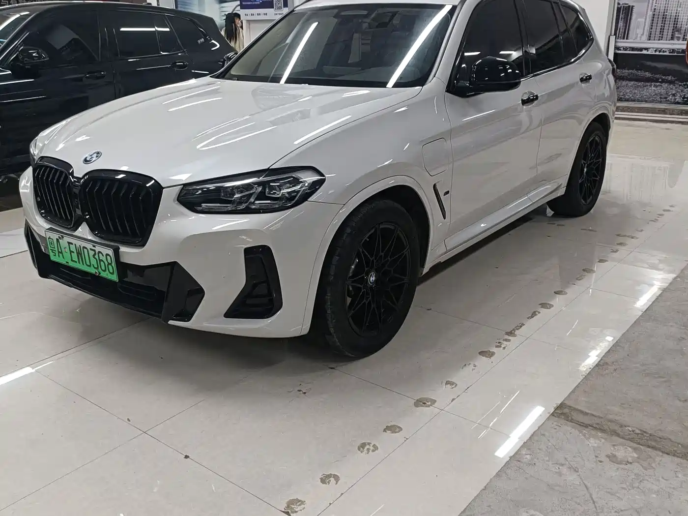 BMW IX3