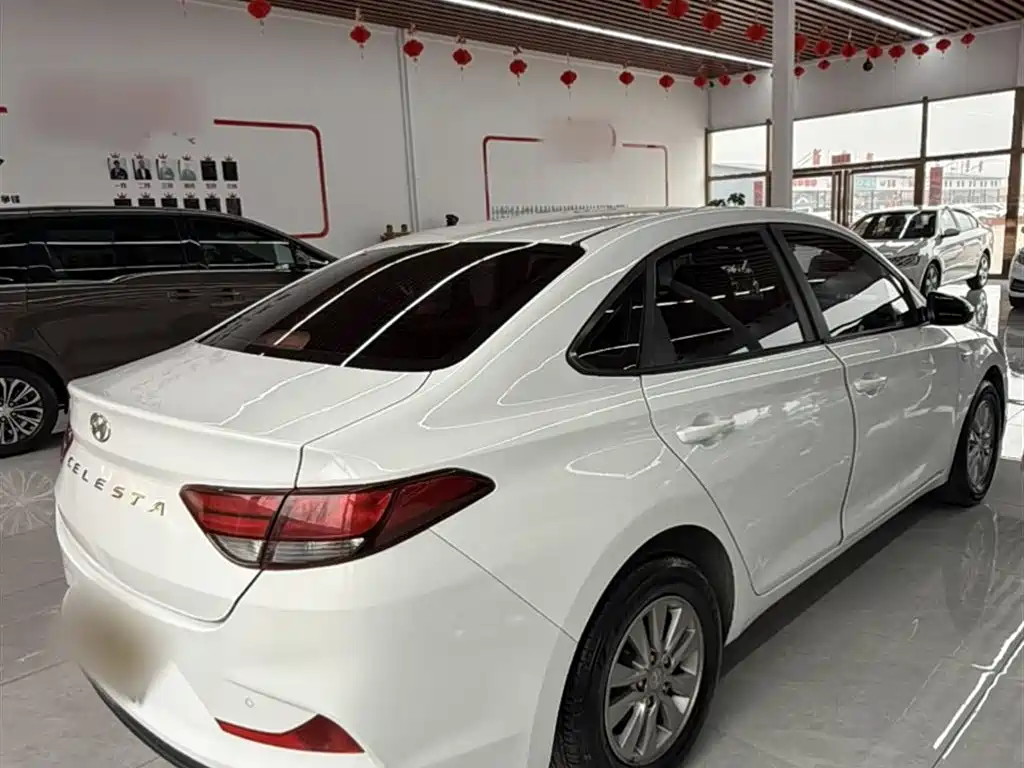 Hyundai Elantra 2018 1.6L Automatic Pleasing Edition GL China VI фото 6