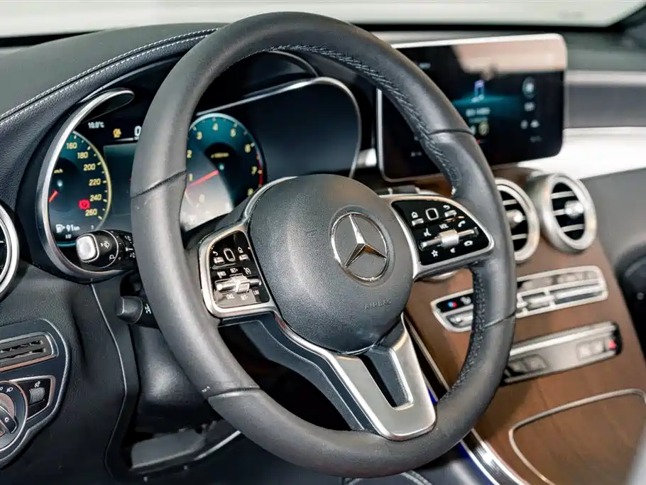 Mercedes-Benz GLC 2021 GLC 300 L 4MATIC Sporty фото 10