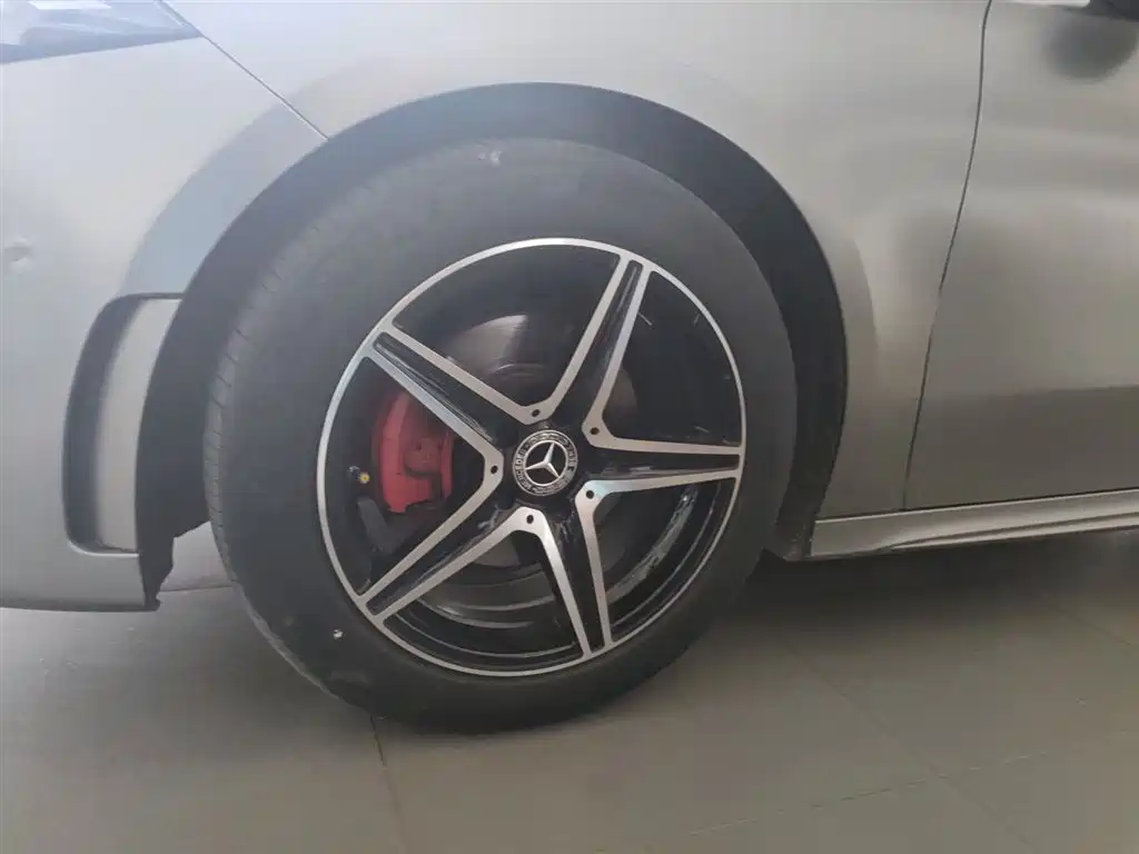 Mercedes-Benz A-Class 2019 A 200 L Sport Sedan фото 23