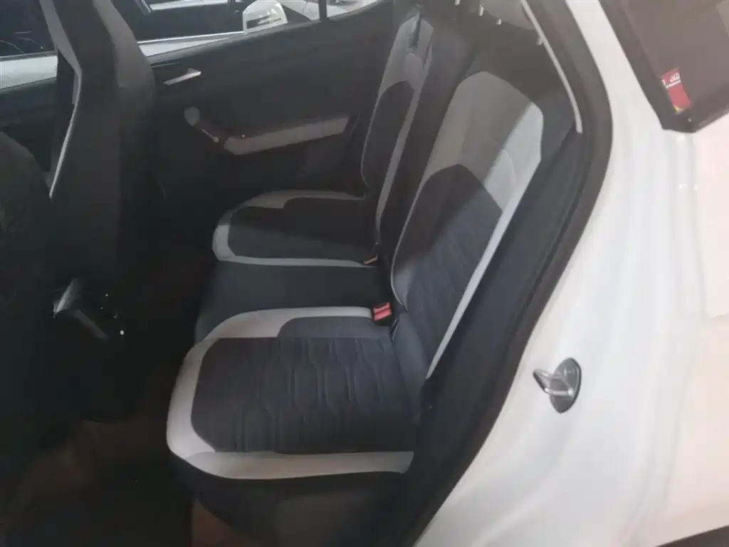 VOLKSWAGEN TUYUE