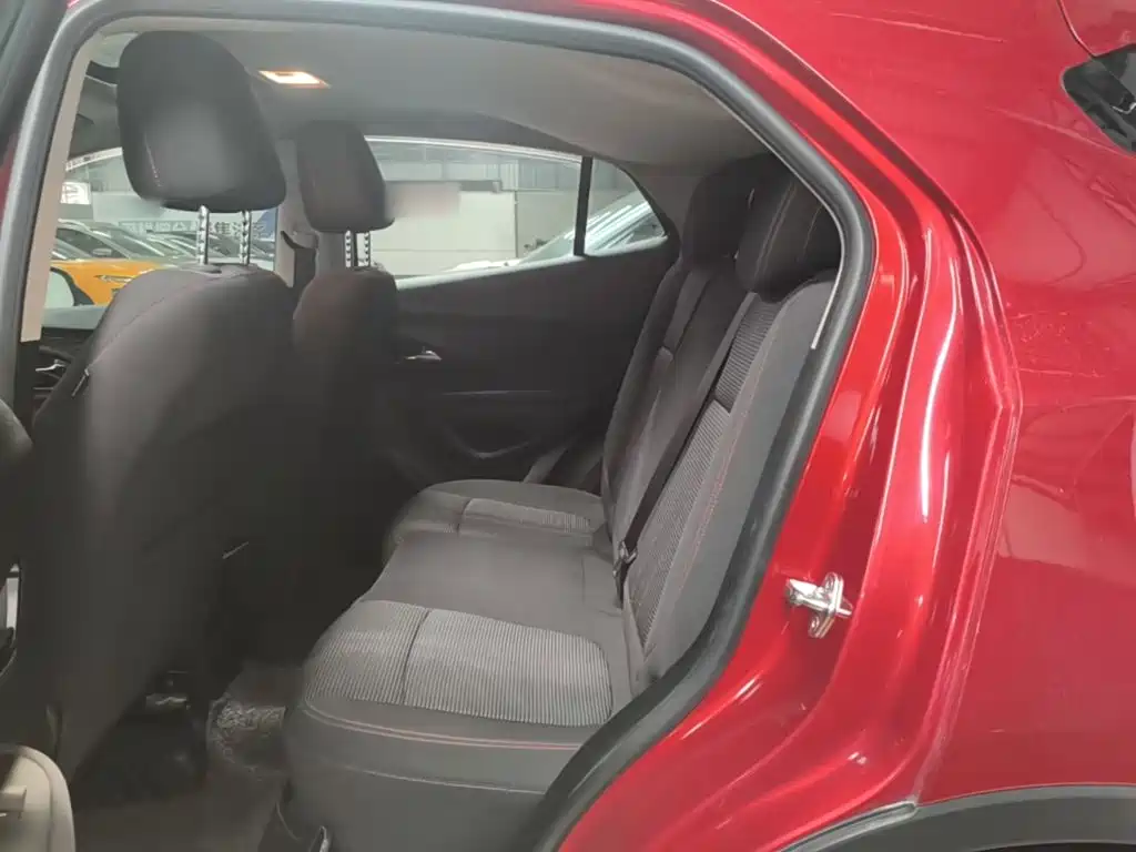 Фото 17 - Buick Encore