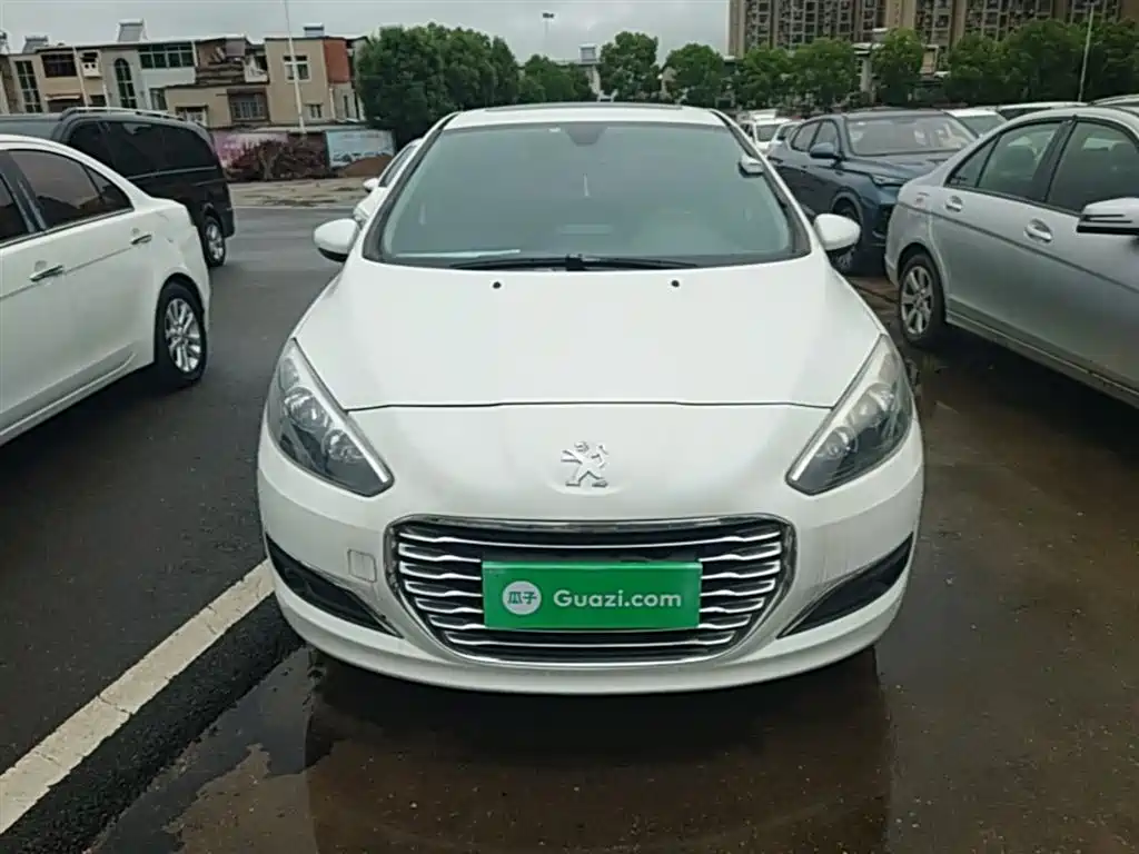 Peugeot 308 2014 Model Joy Edition Classic 1.6L Automatic Trend Style фото 3
