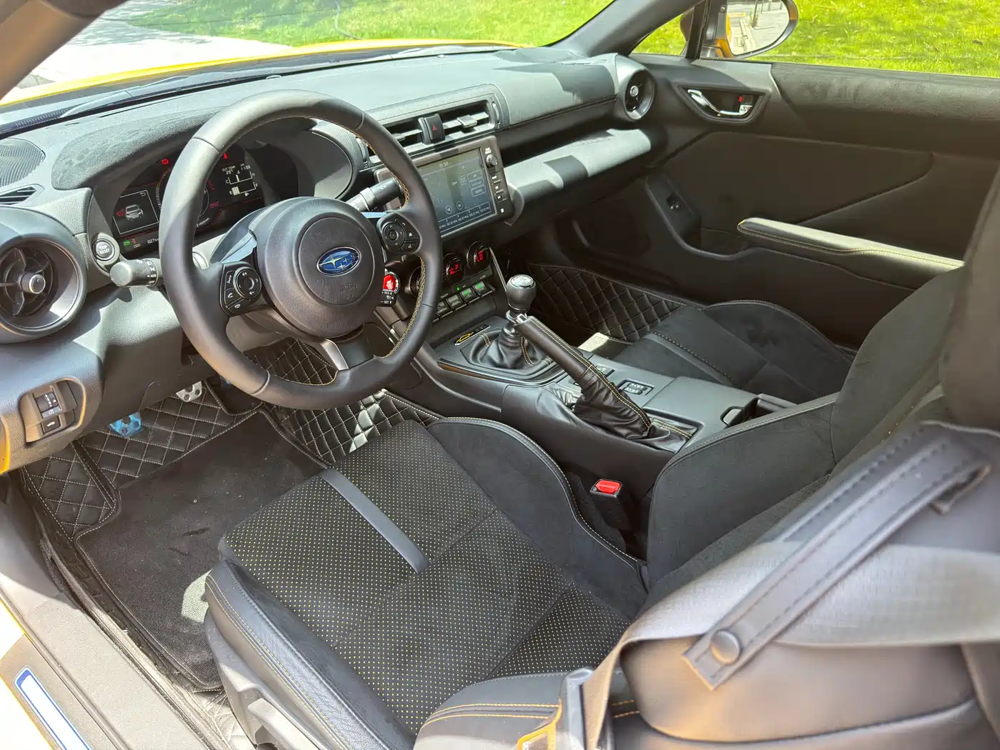 Subaru BRZ 2025 2.4L Manual Edge Limited Edition фото 9